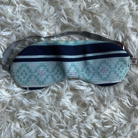 Victoria Secret Waffle Weave Thermal Sleep mask - Picture 1 of 4